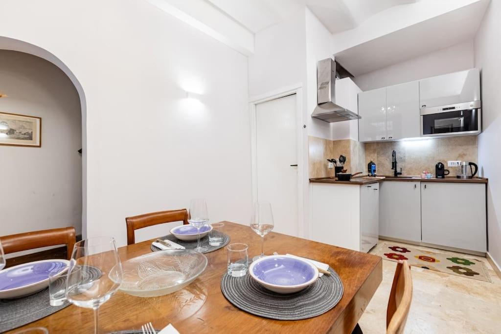 Bottega Augustea Duplex In Monti Apartamento Roma